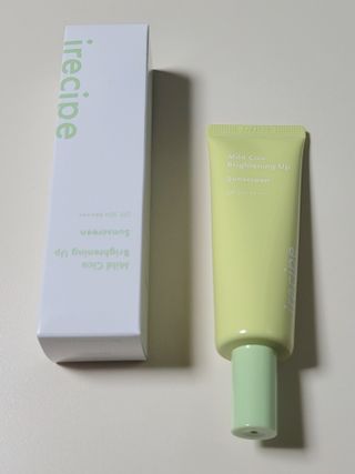 아이레시피 마일드시카 브라이트닝 업 선스크린 SPF50+ PA++++ — 5점을 준 리뷰어가 2023년 5월 올린 사용 사진