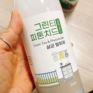 [엠메이데이] 그린티 피톤치드 감쪽같이 500ml + 손소독액 50ml — 4.5점을 준 리뷰어가 2021년 12월 올린 사용 사진