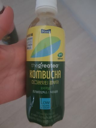 더그레잇티 콤부차 [매일유업] 더그레잇티 44kcal 콤부차 300ml *12개입 (오리지널 6개+베리리치 6개) — 5점을 준 리뷰어가 2023년 7월 올린 사용 사진