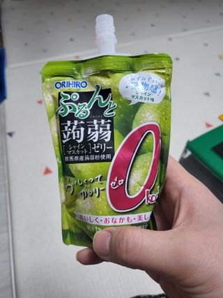 ORIHIRO 오리히로 곤약젤리 제로칼로리 130g 4종 4팩(맛별로 1팩씩) — 4점을 준 리뷰어가 2023년 1월 올린 사용 사진