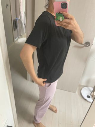 아르보노브라 아르보노 10color 데일리 반팔 노브라티 — 4점을 준 리뷰어가 2022년 5월 올린 사용 사진