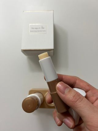 더사가오브수 [사가수] 효혜윤 보태니컬 에너지 에센스인로션 20ml /아이포올 스틱 3g — 5점을 준 리뷰어가 2023년 2월 올린 사용 사진