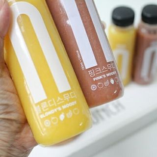 BLENDY'S 핑크 스무디+블론디 스무디 — 5점을 준 리뷰어가 2021년 9월 올린 사용 사진