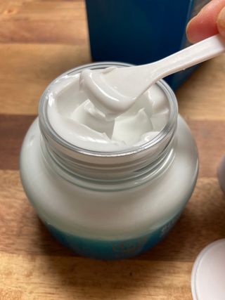 [리즐리] 블루어스 트리플 멀티 카밍 파워풀 크림 150g — 3.5점을 준 리뷰어가 2021년 10월 올린 사용 사진