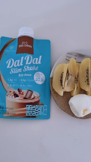 달달슬림쉐이크 프리 (릴스) 달달슬림 맛있는 단백질 쉐이크 파우치 다이어트 식사대용 프로틴 파우더 보충제 — 5점을 준 리뷰어가 2025년 8월 올린 사용 사진