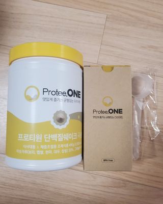프로티원 단백질쉐이크 곡물맛 2주분 1통+보틀 — 5점을 준 리뷰어가 2021년 4월 올린 사용 사진