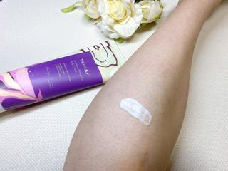 트리마이 주름개선 기능성의 퍼퓸 바디케어, 힐링 베리어 바디크림 3종 택1 — 5점을 준 리뷰어가 2022년 10월 올린 사용 사진