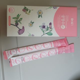래디 한방 여성청결제 궁청수인 10개입 — 5점을 준 리뷰어가 2022년 5월 올린 사용 사진