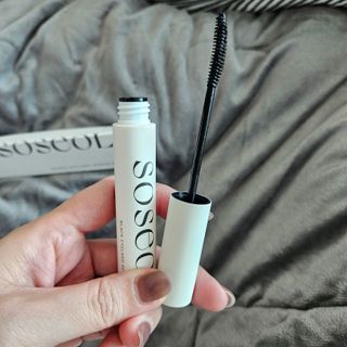 더소설 소설 블랙아이래쉬 세럼 10g(SOSEOL BLACK EYELASH SERUM 10g) — 4점을 준 리뷰어가 2023년 12월 올린 사용 사진