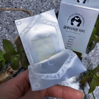 메디포스트 모비타 글루타치온 이지 필름형 30매 — 5점을 준 리뷰어가 2022년 11월 올린 사용 사진