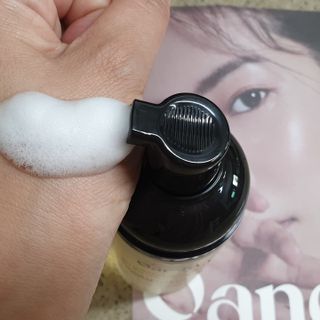 헤어플러스 콴디 아침세안제 폼클렌징 퓨어 어니스티 모닝클렌저 — 4.5점을 준 리뷰어가 2021년 7월 올린 사용 사진