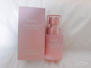 AHC 아우라 시크릿 톤업 벨벳 — 5점을 준 리뷰어가 2021년 4월 올린 사용 사진