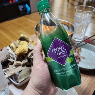 몽베스트 Montbest with Sparkling water Lime20병 — 5점을 준 리뷰어가 2023년 1월 올린 사용 사진