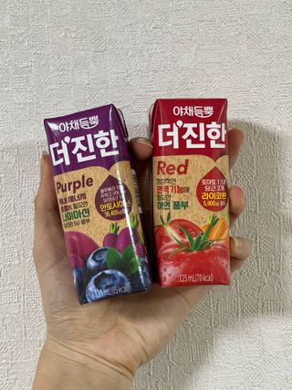 [롯데칠성] 야채듬뿍 더'진한 [롯데칠성] 야채는 이제 COLORFULL! 야채듬뿍  더 진한 레드 4개 +퍼플 4개 (총 8개) — 5점을 준 리뷰어가 2023년 6월 올린 사용 사진