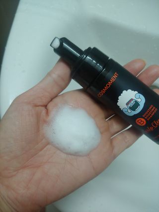 코스모먼트 부스티모 부스팅샴푸60ml + 비듬세정 진정샴푸50ml — 5점을 준 리뷰어가 2021년 11월 올린 사용 사진