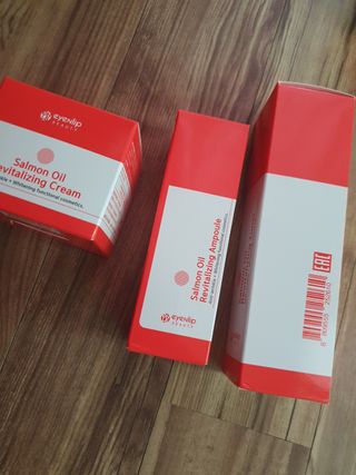 아이앤립 / EYENLIP 아이앤립 연어오일 리바이탈라이징 토너+앰플+크림 3종 세트 — 5점을 준 리뷰어가 2021년 7월 올린 사용 사진