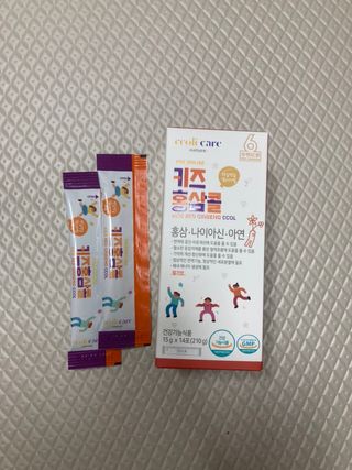 베거스코리아 [콜리케어] 키즈 홍삼콜리 딸기맛 14포 — 5점을 준 리뷰어가 2021년 10월 올린 사용 사진