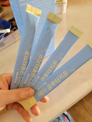 메타웰빙 GC녹십자웰빙 메타 글루타치온 — 5점을 준 리뷰어가 2022년 10월 올린 사용 사진