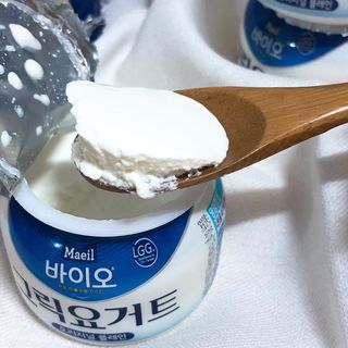 매일바이오 그릭요거트 오리지널 플레인 4개, 로스터리 커피믹스 4개 — 5점을 준 리뷰어가 2021년 12월 올린 사용 사진