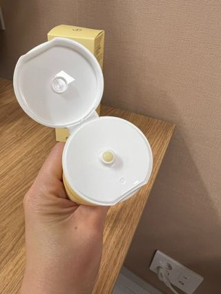 ★N쇼핑 헤어팩 1위★ 리하 에그 화이트 극손상 무실리콘 트리트먼트 헤어팩 — 5점을 준 리뷰어가 2022년 6월 올린 사용 사진