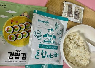 해풀잎 누구나 김밥*1ea [(혼합야채 35g *1ea,  김밥김 (5g, 5ea),  양념간장 (6g, 5ea), 참기름(5g, 2ea)] — 5점을 준 리뷰어가 2022년 10월 올린 사용 사진