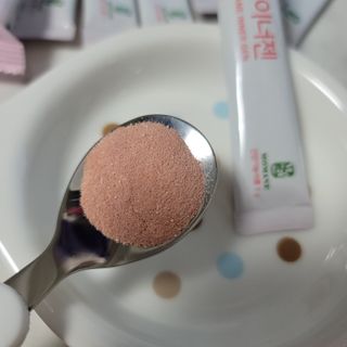 [모마네] 이너뷰티 히알루론산 비오틴 코큐텐 저분자피쉬콜라겐 - 3 g 30포 ★석류맛 — 5점을 준 리뷰어가 2021년 12월 올린 사용 사진