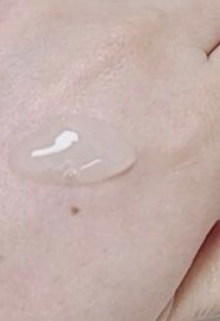 [달리살다] 비건 인증, 비브의 차가 리바이탈라이징 세럼 — 4점을 준 리뷰어가 2021년 3월 올린 사용 사진