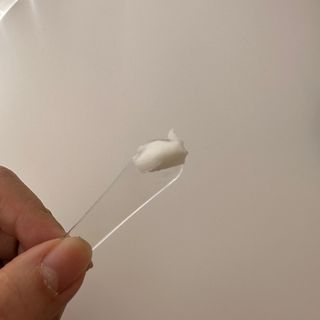 오투에니원 갈락토미세스 비타민 C 프리미엄 블랙스완 크림 50g — 4점을 준 리뷰어가 2023년 2월 올린 사용 사진