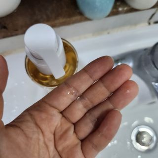 스킨1004 [SKIN1004] 마다가스카르 센텔라 라이트 클렌징 오일 200ml — 5점을 준 리뷰어가 2024년 7월 올린 사용 사진