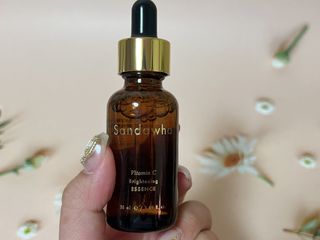 스킨큐어 산다화 비타민c 화이트닝 에센스 30ml — 3점을 준 리뷰어가 2022년 2월 올린 사용 사진