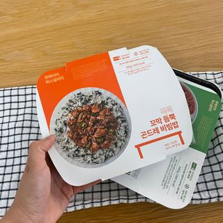 직탁 식단관리 3종 도시락(꼬막 듬뿍 곤드레비빔밥, 알리오올리오 불고기오믈렛, 매콤쭈꾸미 시래기유채밥) — 5점을 준 리뷰어가 2022년 7월 올린 사용 사진