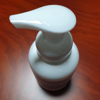 약손명가코스메틱 에오스보떼 브라이트닝 버블 폼 클렌징 300ml — 5점을 준 리뷰어가 2021년 12월 올린 사용 사진