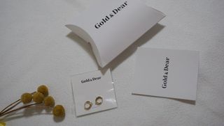 [골드앤디어] 14K 사선 큐빅 원터치 귀걸이_3color — 5점을 준 리뷰어가 2021년 6월 올린 사용 사진