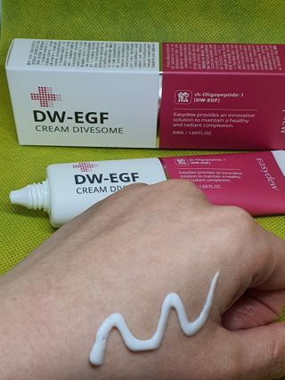 이지듀 DW-EGF 크림 다이브좀_콜라겐이 쏙쏙, 탄력피부로 다이빙 — 5점을 준 리뷰어가 2021년 3월 올린 사용 사진