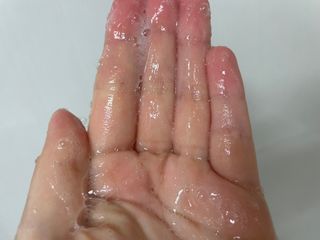 닥터시드 페퍼민트 앤 레몬 비건 비듬케어 쿨 탈모 샴푸 (1000ml) — 4.5점을 준 리뷰어가 2024년 1월 올린 사용 사진