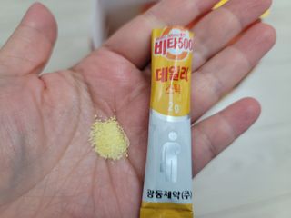 광동생활건강 [광동] 비타500데일리스틱 70포+쇼핑백+구미3개 — 5점을 준 리뷰어가 2021년 12월 올린 사용 사진