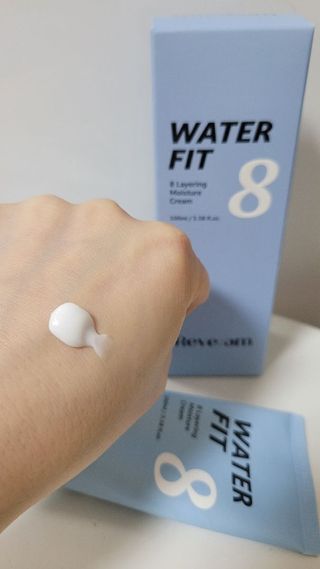 나우_ [리브엠]피부 속부터 겹겹이, 촘촘하게! 워터핏8중 수분착붙 크림 — 5점을 준 리뷰어가 2025년 1월 올린 사용 사진