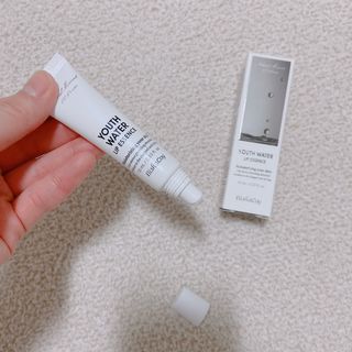 엘리샤코이 유스워터 립 에센스 — 5점을 준 리뷰어가 2021년 2월 올린 사용 사진