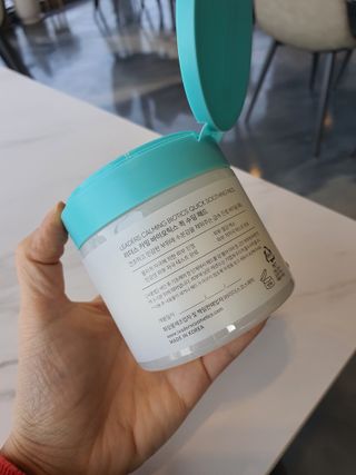 리더스코스메틱 리더스 카밍 바이오틱스 퀵 수딩 패드 — 5점을 준 리뷰어가 2022년 4월 올린 사용 사진