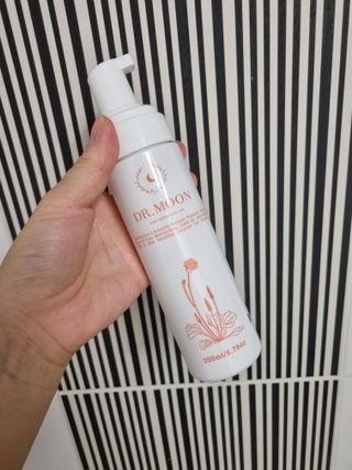 MF프리 [닥터문] 유산균 락토케어 질경초 여성청결제 200ml (폼타입) — 5점을 준 리뷰어가 2022년 6월 올린 사용 사진
