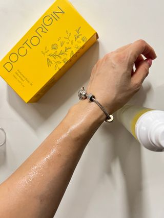 닥터리진 퍼퓸드  바디오일 미스트 앰플 150ml — 3.5점을 준 리뷰어가 2022년 7월 올린 사용 사진