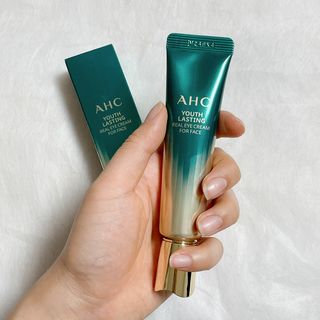 [NEW 탄력유턴 아이크림] AHC 유스 래스팅 리얼 아이크림 포 페이스 — 5점을 준 리뷰어가 2021년 3월 올린 사용 사진