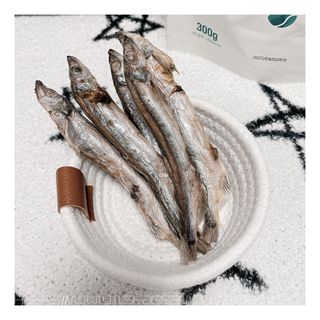 [펫시밀] 원물그대로 영양듬뿍 동결건조 왕북어트릿300g,왕치킨트릿400g,열빙어트릿300g 대용량 간식 — 5점을 준 리뷰어가 2023년 5월 올린 사용 사진