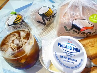 롯데제과 Vbread 포카치아식빵1개 + 미니식빵 1개 + 머핀 2개 세트 — 5점을 준 리뷰어가 2021년 9월 올린 사용 사진