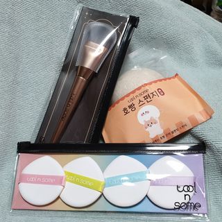 [툴앤썸] 메이크업 브러시로 바르고 호빵 스펀지로 클렌징하는 A-Z 뷰티툴 5종 — 5점을 준 리뷰어가 2021년 1월 올린 사용 사진