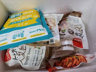 굽네몰 [굽네] 소스가 맛있는 닭가슴살 슬라이스 4종 — 4점을 준 리뷰어가 2021년 4월 올린 사용 사진