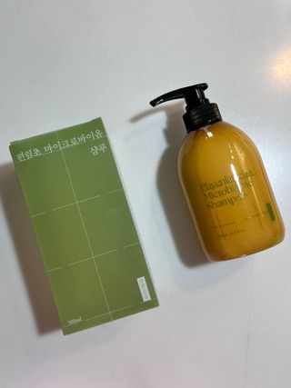 방방곳곳 편림초 마이크로바이옴 샴푸 — 4.5점을 준 리뷰어가 2022년 5월 올린 사용 사진