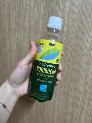 더그레잇티 콤부차 [매일유업] 더그레잇티 44kcal 콤부차 300ml *12개입 (오리지널 6개+베리리치 6개) — 5점을 준 리뷰어가 2023년 8월 올린 사용 사진