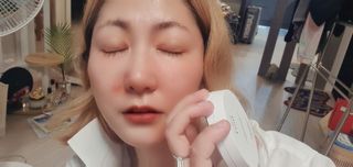 위뜨 글로시 레이어 쿠션 — 5점을 준 리뷰어가 2022년 7월 올린 사용 사진