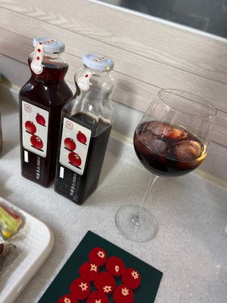[바이윙클] 페르시아 유기농 석류 착즙주스 750ml 2병 + 선물박스 세트 — 5점을 준 리뷰어가 2022년 3월 올린 사용 사진